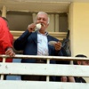 Eşini bıçaklayıp kendini eve kilitledi! Eşini bıçaklayıp kendini eve kilitledi!