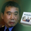 Münzevi Murakami kabuğunu kırdı Münzevi Murakami kabuğunu kırdı