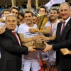 Şampiyon Arkas Spor kupasını aldı Şampiyon Arkas Spor kupasını aldı