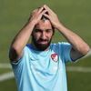 Fatih Terim Bilal Meşe'ye saldıran Arda Turan'ı kamptan gönderdi Fatih Terim Bilal Meşe'ye saldıran Arda Turan'ı kamptan gönderdi