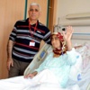 Önce Eşi, Sonra Oğlu Hayata Bağladı Önce Eşi, Sonra Oğlu Hayata Bağladı