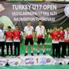 Genç badmintonculardan 16 madalya Genç badmintonculardan 16 madalya