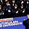 Polislerden Trump'a 'kibar olmayın' yanıtı