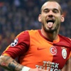 "Yaşlı Kadın" Sneijder'ı istiyor "Yaşlı Kadın" Sneijder'ı istiyor