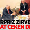 Sürpriz zirvede dikkat çeken detay!