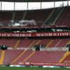 Galatasaray taraftarlarından Çanakkale pankartları Galatasaray taraftarlarından Çanakkale pankartları