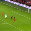 Umut Bulut boş kaleyi ıskalayınca...