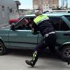 11 yaşındaki sürücü polise zor anlar yaşattı