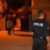 Evin bahçesine ses bombası atıldı