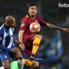 Cüneyt Çakır'ın maçında gerginlik! Cüneyt Çakır'ın maçında gerginlik!