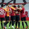 Aslan 937 gün sonra frikik golü Aslan 937 gün sonra frikik golü