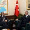İngiltere Dışişleri Bakanlığı Politika Direktörü Moore ... İngiltere Dışişleri Bakanlığı Politika Direktörü Moore ...