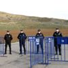 Vaka sayısı artınca mahalle karantinaya alındı Vaka sayısı artınca mahalle karantinaya alındı
