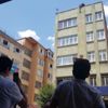 Bunalıma girdi, çocuklarını göremediğini iddia ederek soluğu terasta aldı Bunalıma girdi, çocuklarını göremediğini iddia ederek soluğu terasta aldı