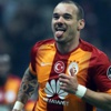 Sneijder'ın Hagi'yi yakalamasına az kaldı Sneijder'ın Hagi'yi yakalamasına az kaldı