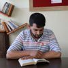Düğününde takılan altınları satıp dersleri takip edemeyen öğrencisine televizyon aldı