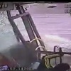 Metrobüs ile jip kafa kafaya çarpıştı Metrobüs ile jip kafa kafaya çarpıştı