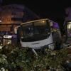 Esenyurt'ta midibüsün altında kalan kişi hayatını kaybetti Esenyurt'ta midibüsün altında kalan kişi hayatını kaybetti