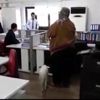 Vergi dairesine kuzusuyla geldi Vergi dairesine kuzusuyla geldi