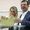 Ekrem İmamoğlu oyunu ailesiyle birlikte kullandı