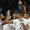 Hakimi'den PSG'ye hayat öpücüğü Hakimi'den PSG'ye hayat öpücüğü