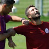 Sabri Sarıoğlu cirit atarken sakatlandı
