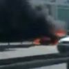TEM'de araç yanıyor, trafik kilit! TEM'de araç yanıyor, trafik kilit!
