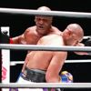 Boksun efsaneleri Mike Tyson ve Roy Jones yıllar sonra ringe çıktı! Karşılaşma nefesleri kesti Boksun efsaneleri Mike Tyson ve Roy Jones yıllar sonra ringe çıktı! Karşılaşma nefesleri kesti