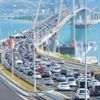 Osmangazi Köprüsü'nde 1 günde 64 bin 406 araç geçti Osmangazi Köprüsü'nde 1 günde 64 bin 406 araç geçti