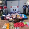Son dakika: İstanbul Başakşehir’de yapılan operasyonda yüzlerce kilo kaçak nargile tütünü ele geçirildi! 5 şüpheli gözaltında Son dakika: İstanbul Başakşehir’de yapılan operasyonda yüzlerce kilo kaçak nargile tütünü ele geçirildi! 5 şüpheli gözaltında