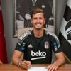 Beşiktaş Salih Uçan transferini resmen açıkladı