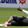 Kartal'ın Lens'le flörtüne Kanarya'dan cevap gecikmedi Kartal'ın Lens'le flörtüne Kanarya'dan cevap gecikmedi
