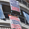 Uzlaşmayan mirasçılara pankartlı tepki