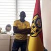 Evkur Yeni Malatyaspor, Moryke Fofana ile 2 yıllık ... Evkur Yeni Malatyaspor, Moryke Fofana ile 2 yıllık ...