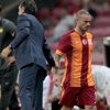 Sneijder maçta Prandelli'ye su fırlattı