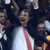 Galatasaray taraftarlarından Ergin Ataman için ilan: 'Ayrılık da sevdaya dahil' Galatasaray taraftarlarından Ergin Ataman için ilan: 'Ayrılık da sevdaya dahil'