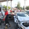 Freni boşalan TIR 6 aracı biçti, ortalık savaş alanına döndü Freni boşalan TIR 6 aracı biçti, ortalık savaş alanına döndü