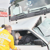 TIR, kamyoneti ezdi geçti TIR, kamyoneti ezdi geçti