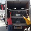 Taksim Meydanı’na kamyonetle bariyerler getirildi Taksim Meydanı’na kamyonetle bariyerler getirildi