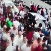 İnanılmaz anlar... 60 yıllık eşini kurtarma çabası kamerada İnanılmaz anlar... 60 yıllık eşini kurtarma çabası kamerada