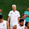 Altay'da Mustafa Denizli sahaya indi