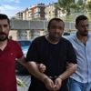 Babasının boğazına bıçak dayayarak para istedi Babasının boğazına bıçak dayayarak para istedi