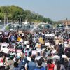 Mynmar’da ordunun yönetime el koymasına karşı protestolar sürüyor: 27 kişi tutuklandı