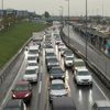 İstanbul'da yağışlı hava trafiği felç etti! Yoğunluk yüzde 80'e ulaştı