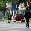 Plakasız park halindeki otomobil, polisi alarma geçirdi Plakasız park halindeki otomobil, polisi alarma geçirdi