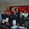 Taksici Cinayetini Çözen Polisler Ödüllendirildi Taksici Cinayetini Çözen Polisler Ödüllendirildi