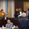 Ukrayna Meclisi'nde yumruklu kavga
