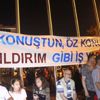 Taksi, minibüs ve servis aracı sahipleri, ''plaka tahdidi'' kararını İBB önünde kutladı Taksi, minibüs ve servis aracı sahipleri, ''plaka tahdidi'' kararını İBB önünde kutladı