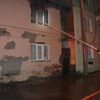 Suriyeli 3 Ailenin Kaldığı Ev Yandı Suriyeli 3 Ailenin Kaldığı Ev Yandı