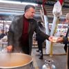 Alaşehir Belediyesinden pazarcı esnafına sıcak destek Alaşehir Belediyesinden pazarcı esnafına sıcak destek
